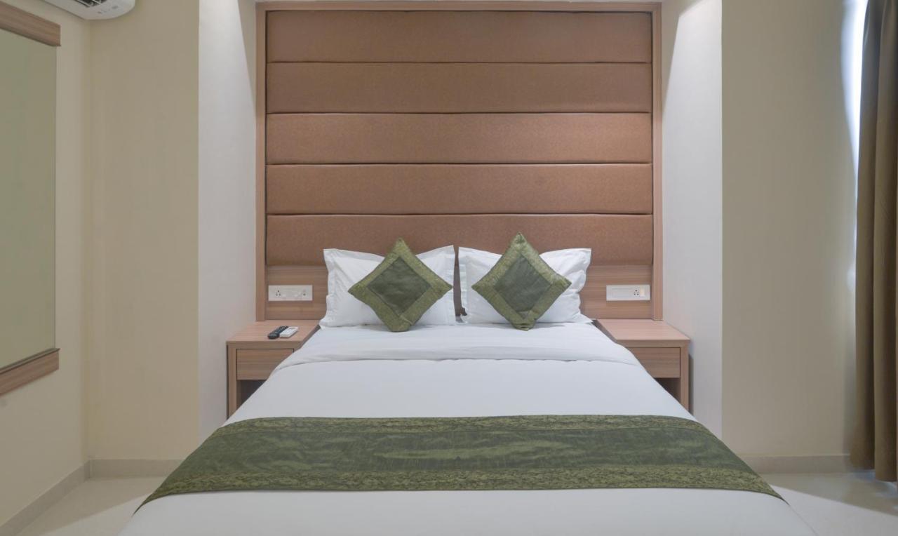Hotel West Blue Mumbai Exterior photo